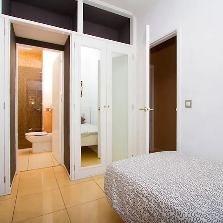 Beautiful With Stunning Sea Views Apartmán