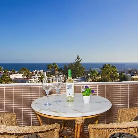 Beautiful With Stunning Sea Views Apartmán *